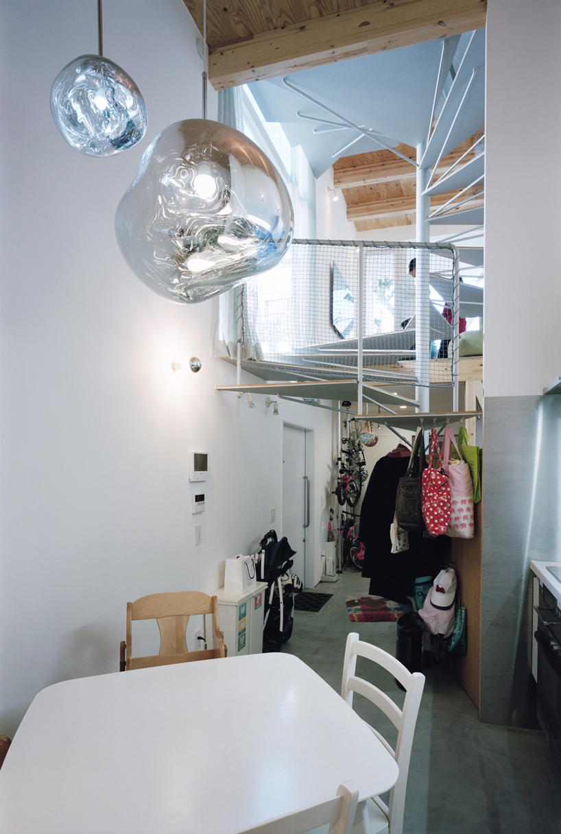 suzuko yamada architects' waseda house is a tall, narrow family dwelling in tokyo