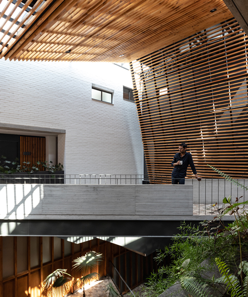 with its 'edificio natura,' diez + muller promote permeable urban space in ecuador