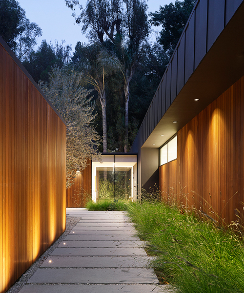 assembledge+ sites its laurel hills residence within a secluded LA canyon