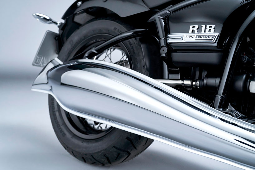 BMW motorrad reveals new R18 cruiser with biggest ever boxer engine