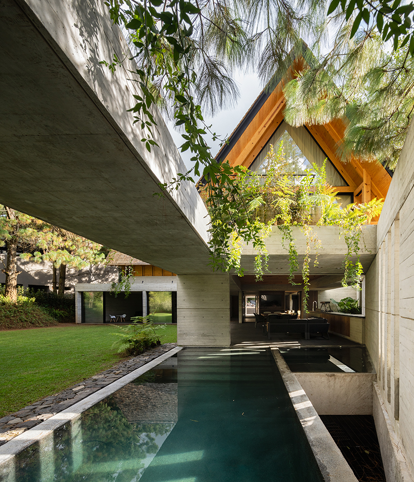 estudio MMX CRA house