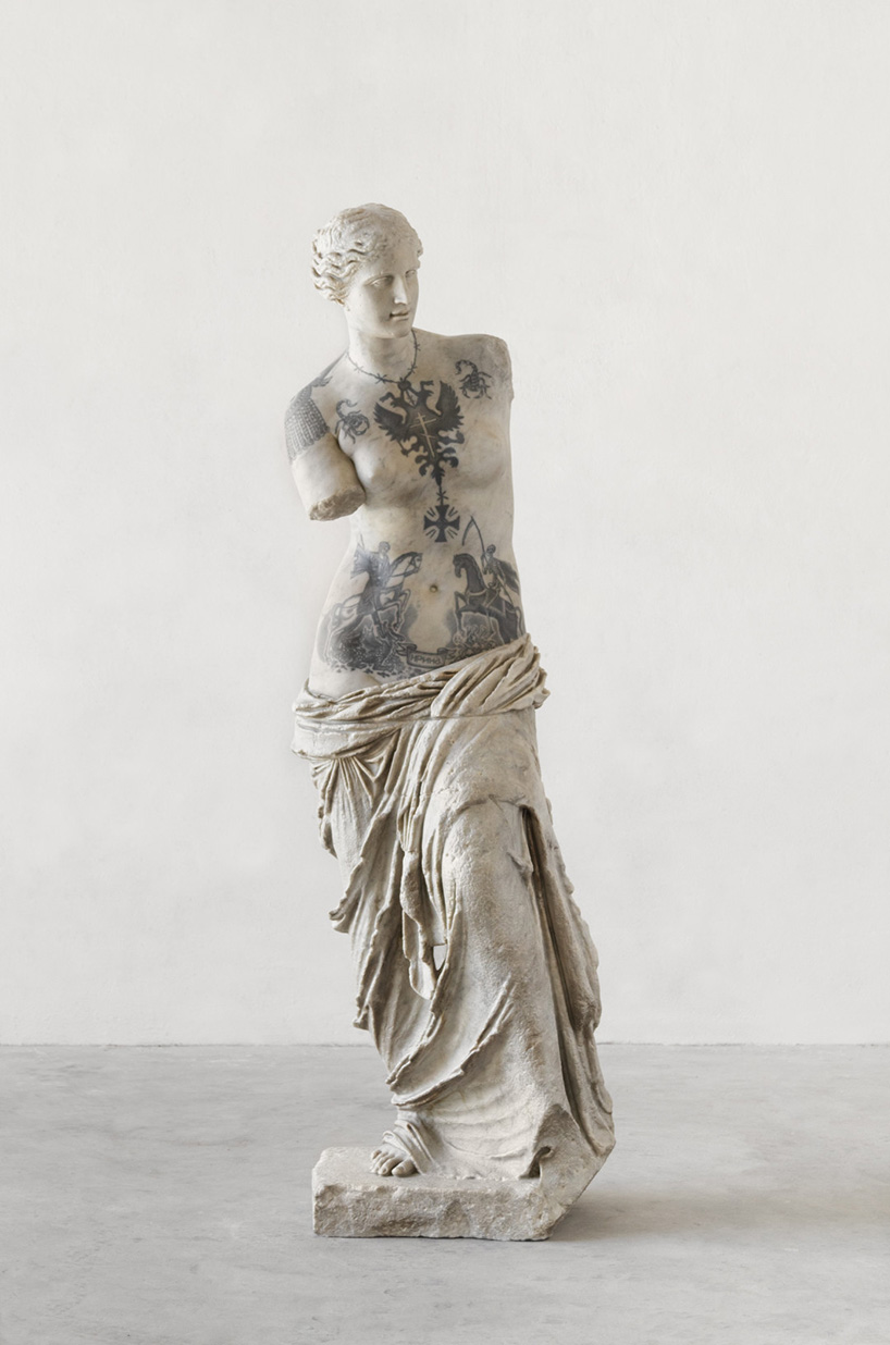 italian artist fabio viale tattoos classical marble sculptures