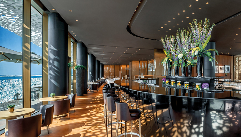 visual lightness characterizes the FLEXFORM feel good collection