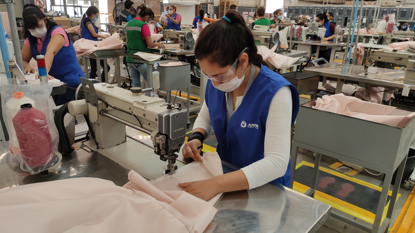 ford is using airbag material to make hospital gowns for COVID-19 responders