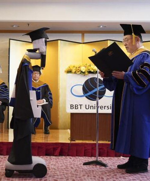 a japanese university used remote-controlled robots and zoom to hold a virtual graduation
