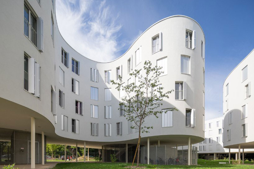 watch kazuyo sejima's inspiring lecture at malaga's school of architecture designboom
