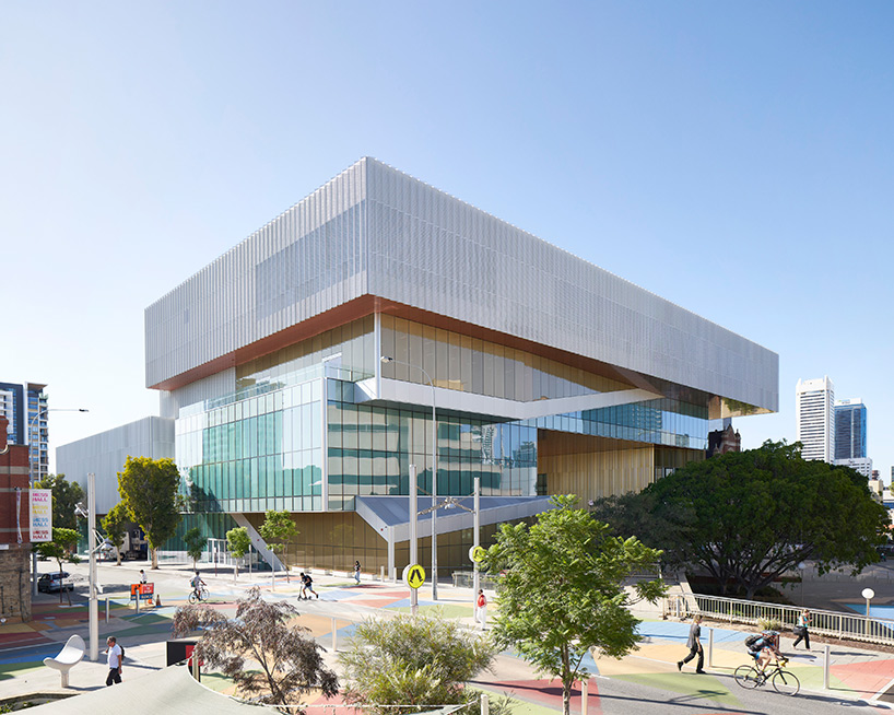 oma hassell new museum