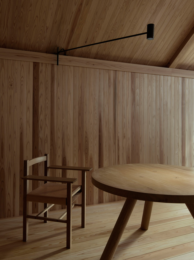 tomoaki uno architects completes wooden house in japan with blind street façade