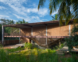 IHA residence by wallmakers embraces natural materials and upcycling in southern india