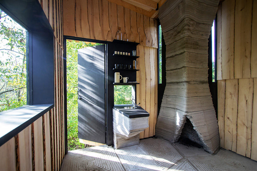 HANNAH ashen cabin new york waste wood