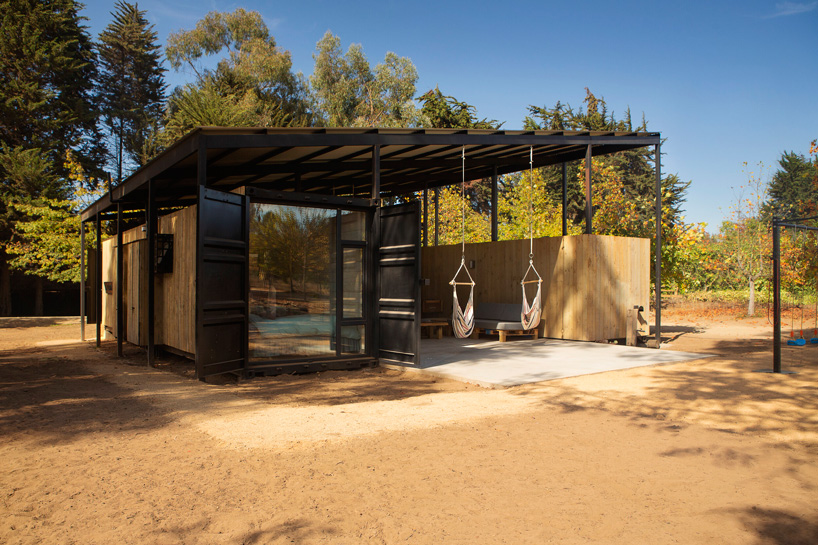 constanza domínguez + plannea arquitectura convert shipping containers into house in chile
