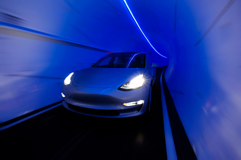 Taking a Ride in the Vegas Loop (Tesla Tunnel) 