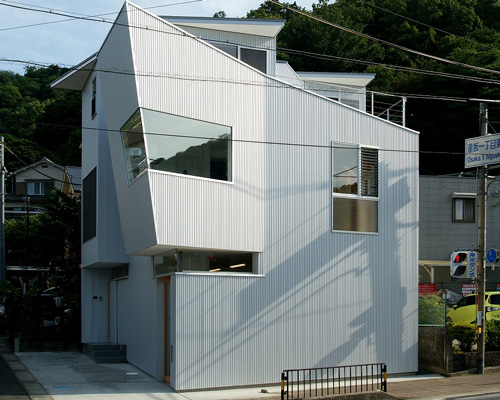 kensaku tohmoto architects combines house with gallery in otsu, japan