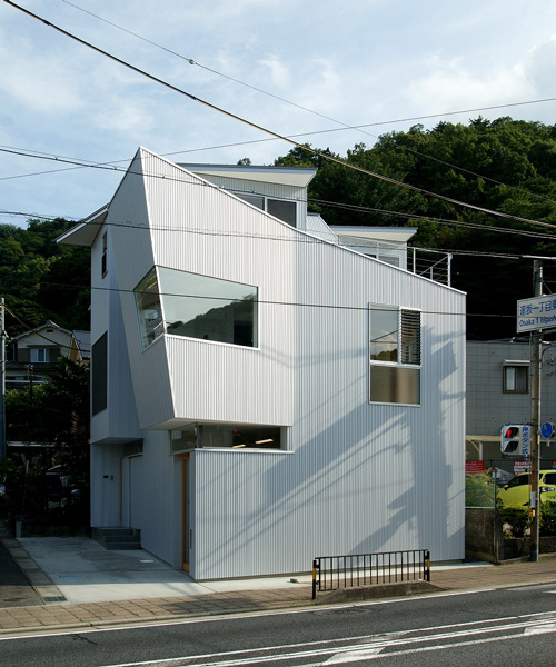 kensaku tohmoto architects combines house with gallery in otsu, japan