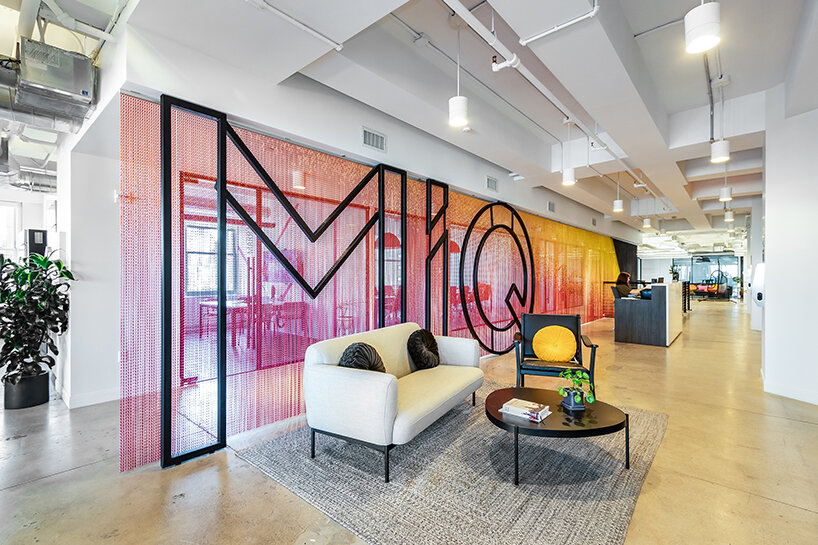 kriskadecor's bespoke, colorful wave-like chain curtains define spaces