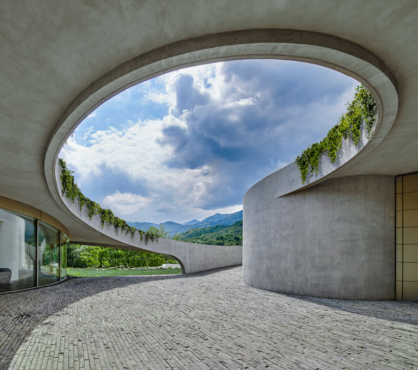 Verde verticale: come si realizza e vantaggi - Mino Caggiula Architects