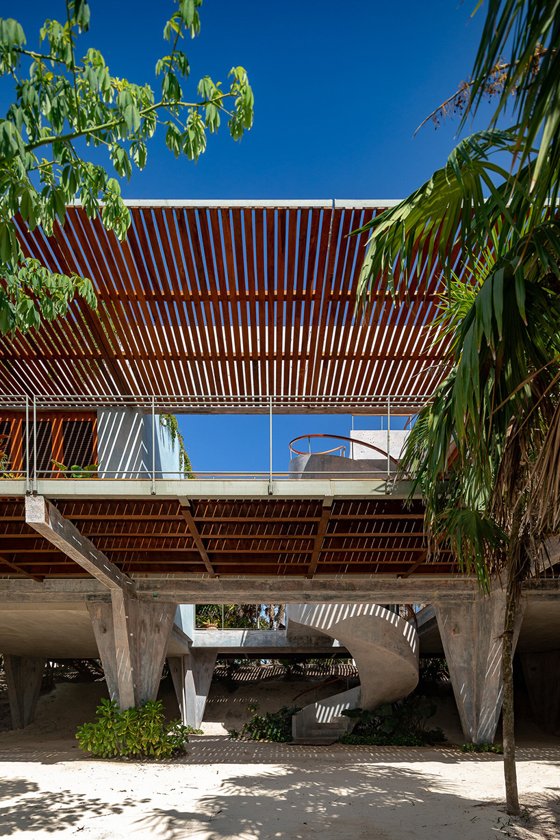 casa bautista is a secluded beachfront villa in mexico designed by PRODUCTORA