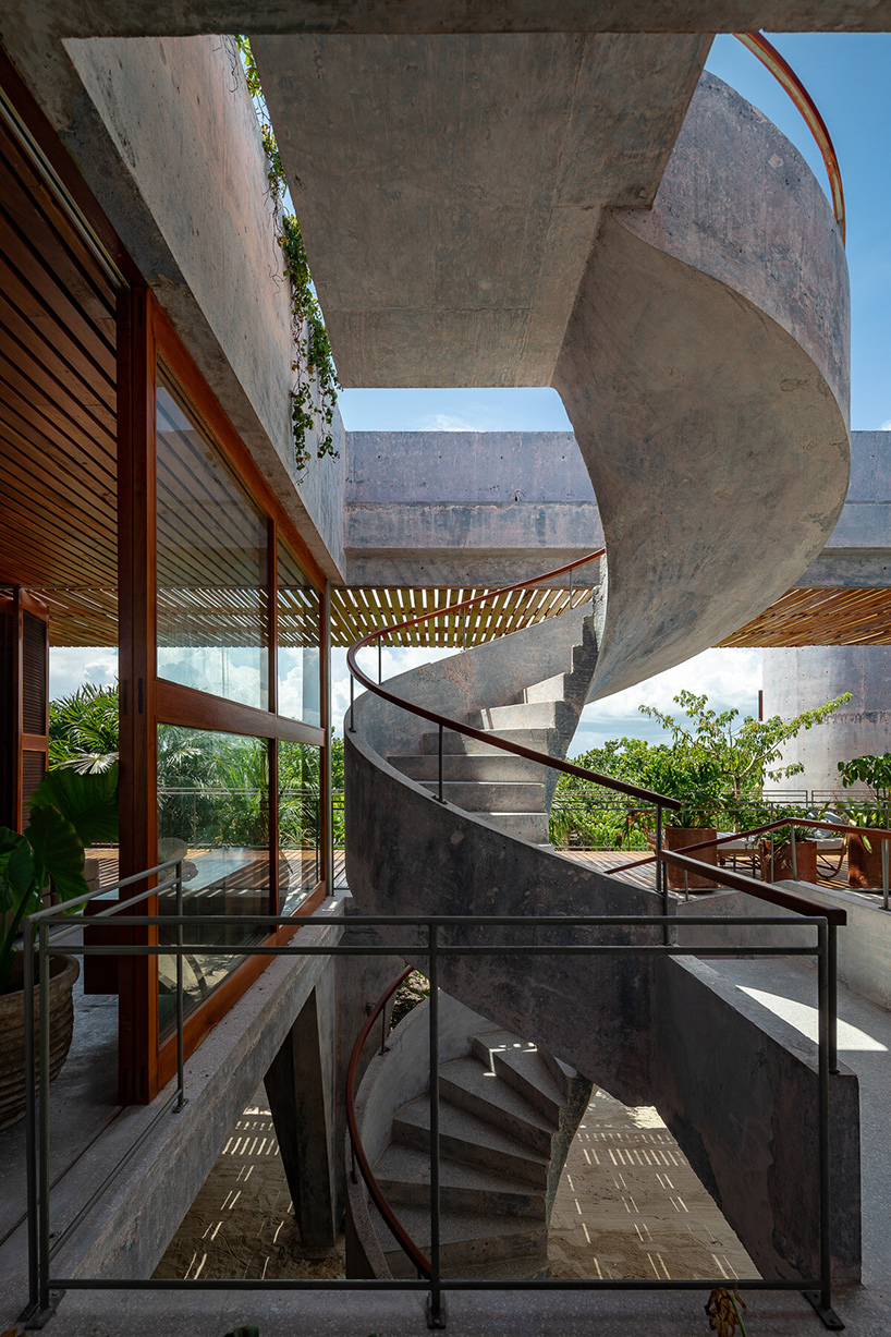 casa bautista is a secluded beachfront villa in mexico designed by PRODUCTORA