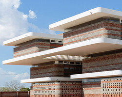 SA builds a school in rural india using low-cost construction techniques