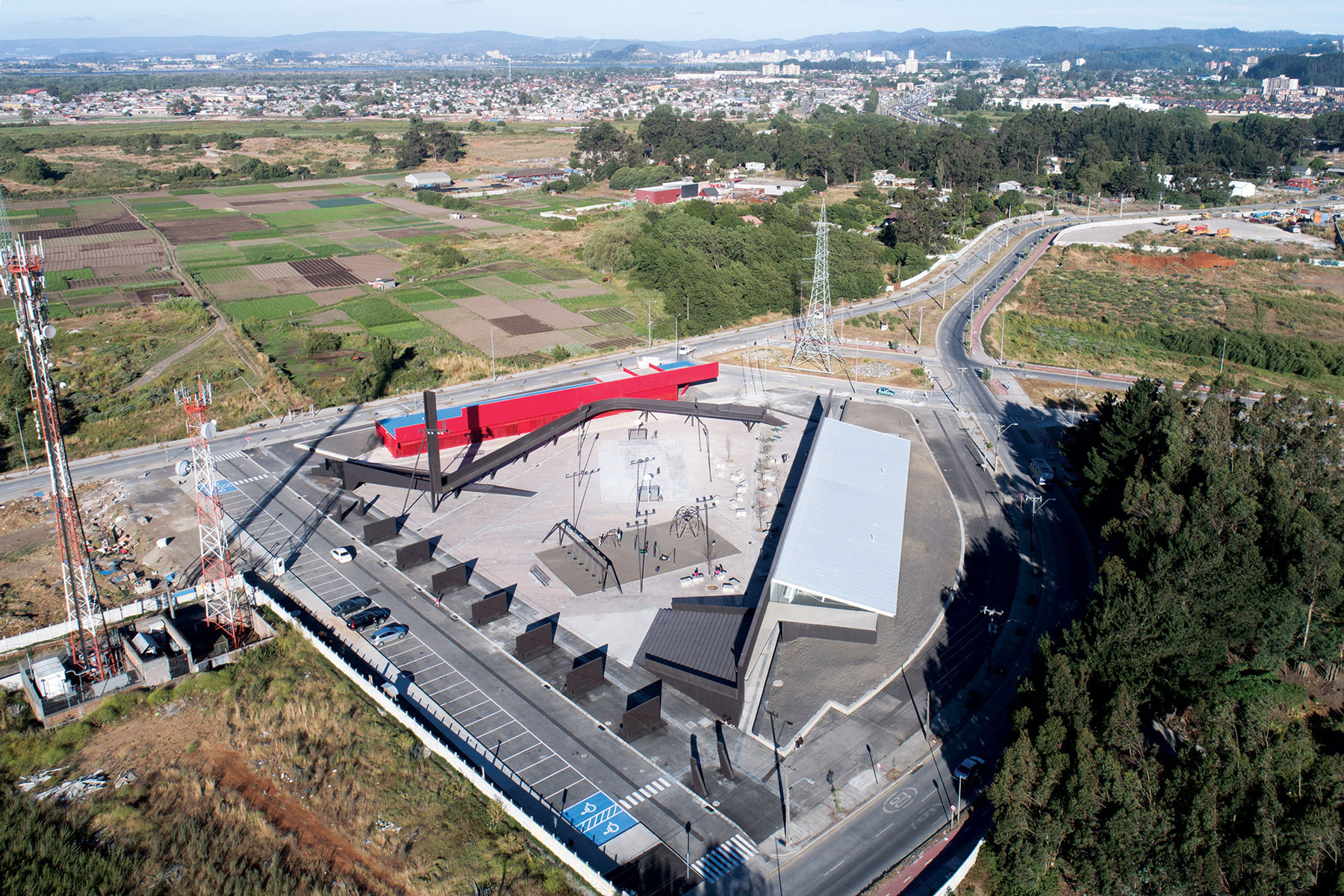 smiljan-radic-eduardo-castillo-centro-civico-boca-sur-chile-designboom-1800b