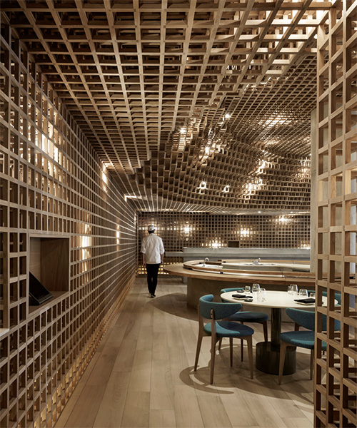 studio arthur casas installs detailed woodwork piece within 'kosushi' restaurant in miami