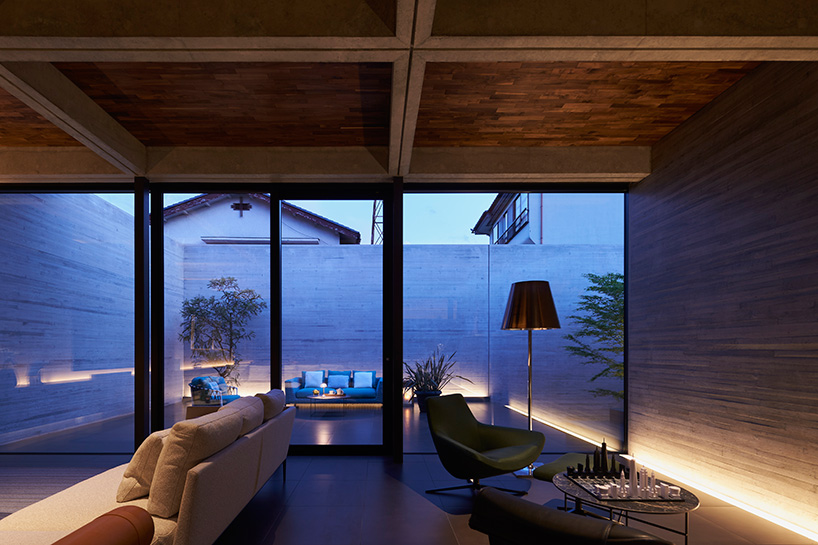 apollo architects builds 'ortho' residence in japan with massive offset concrete volumes