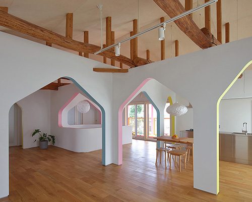 24d-studio adds arch walls with colorful intrados within work-live space in japan