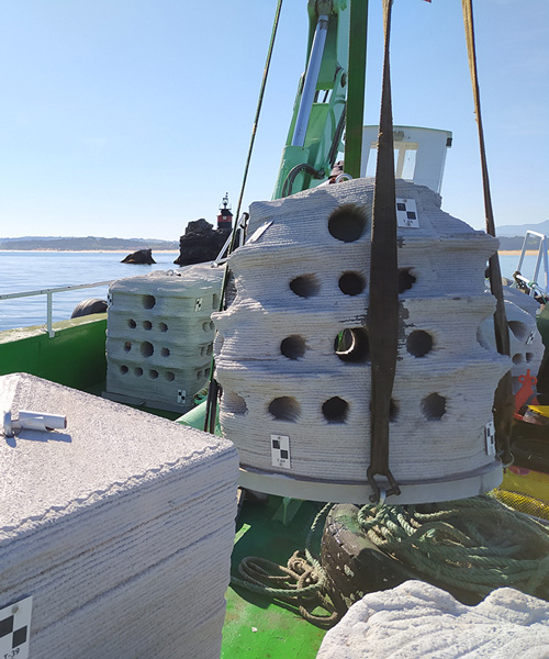 3D-printed artificial reefs immersed in european bays as part of 3Dpare project