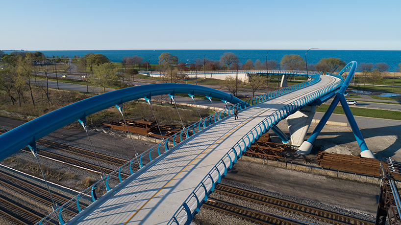 cordogan clark completes chicago's sinuous new bridge at 41st street