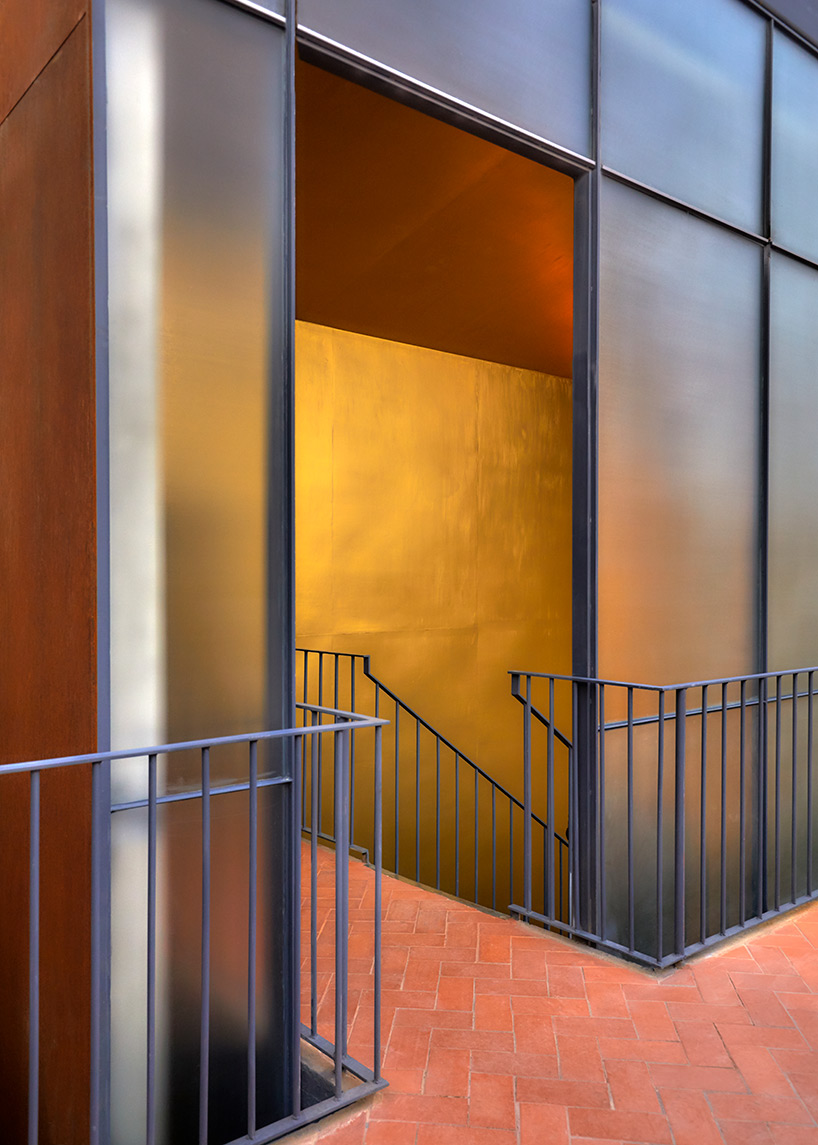 ambrosi etchegaray reimagines 19th century building as círculo mexicano hotel in mexico city