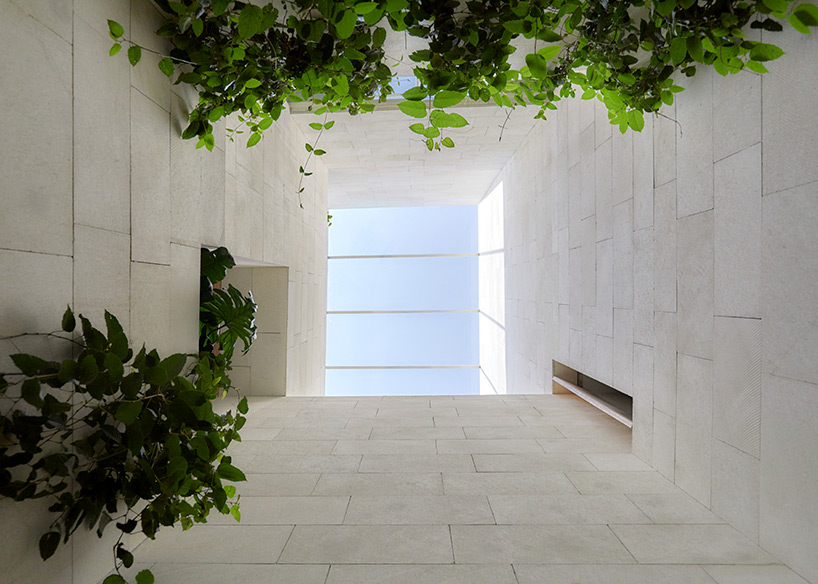 ambrosi etchegaray reimagines 19th century building as círculo mexicano hotel in mexico city