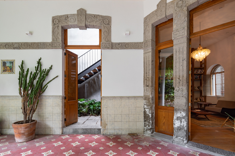 gabriel beas arquitectos converts a 1905 house into a plant-filled office in mexico city 