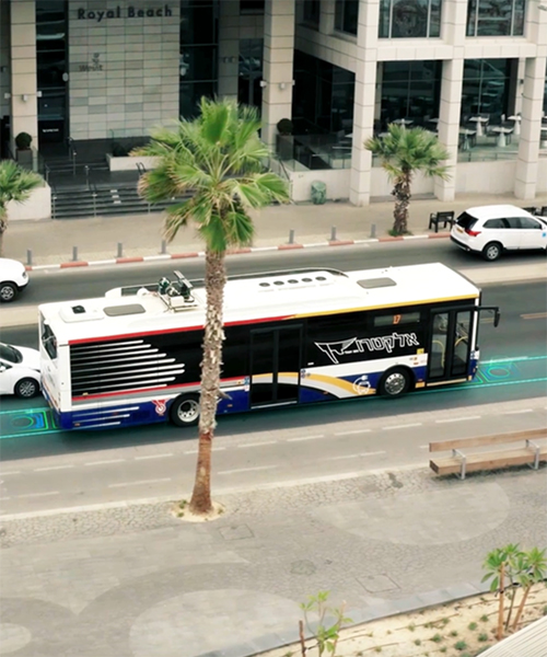 electreon wireless' electric roads in tel aviv to charge cars on the go