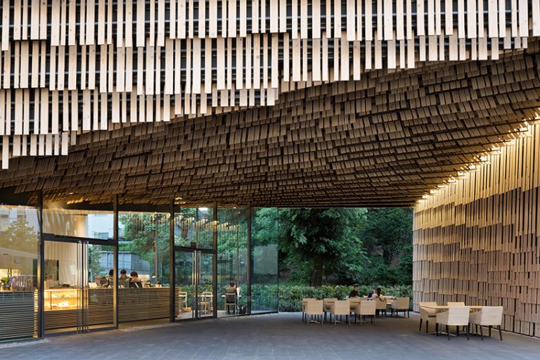 interview kengo kuma takes a seat with time & style furniture