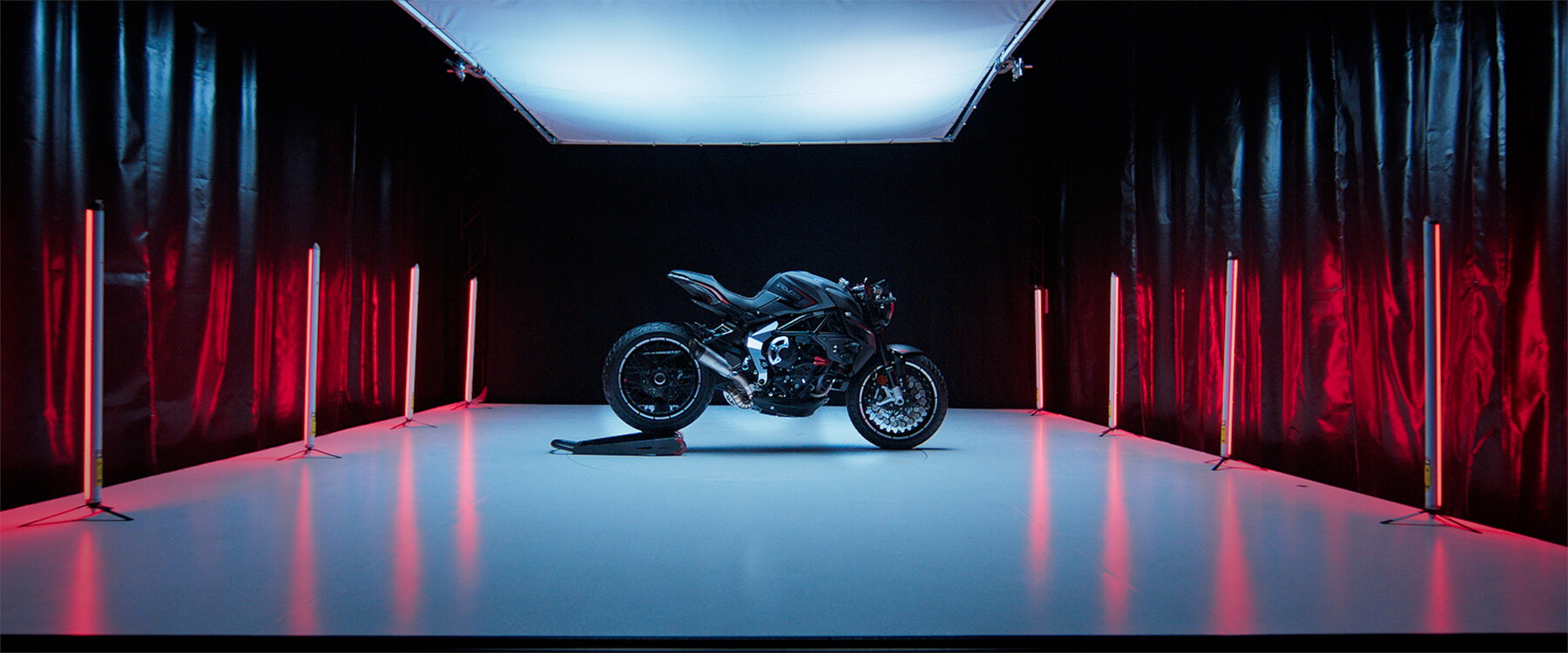 mv-agusta-documentary-you-see-a-bike-motorcycle-designboom09