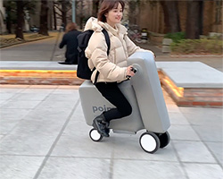poimo, an inflatable electric scooter that fits inside your backpack