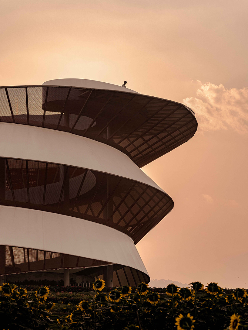 tower spiral doarchi