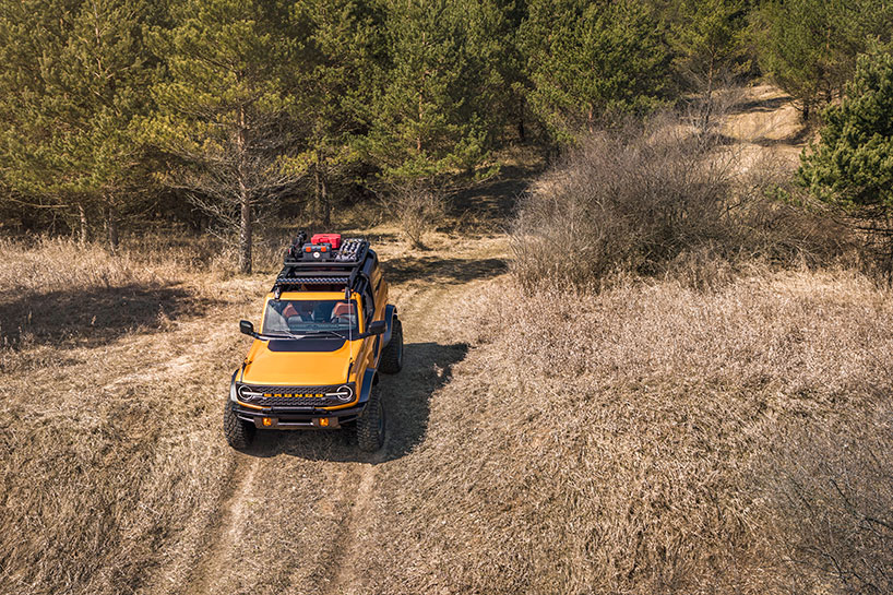 retro-inspired 2021 ford bronco features detachable doors and roof panels