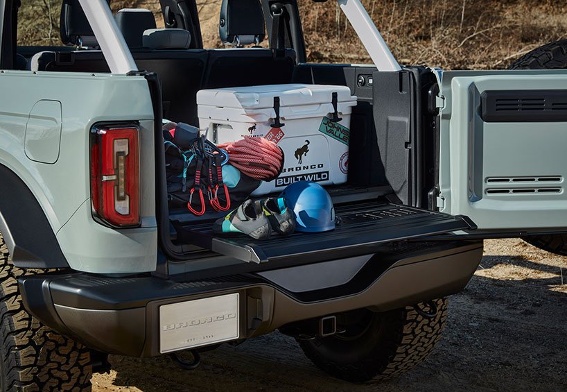 retro-inspired 2021 ford bronco features detachable doors and roof panels