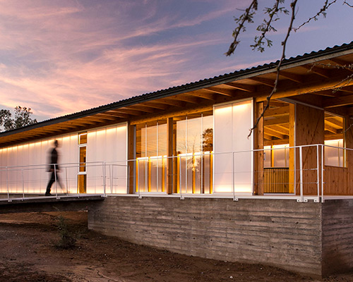 DEMO arquitectos completes 'merino wool center' for artisans in chile