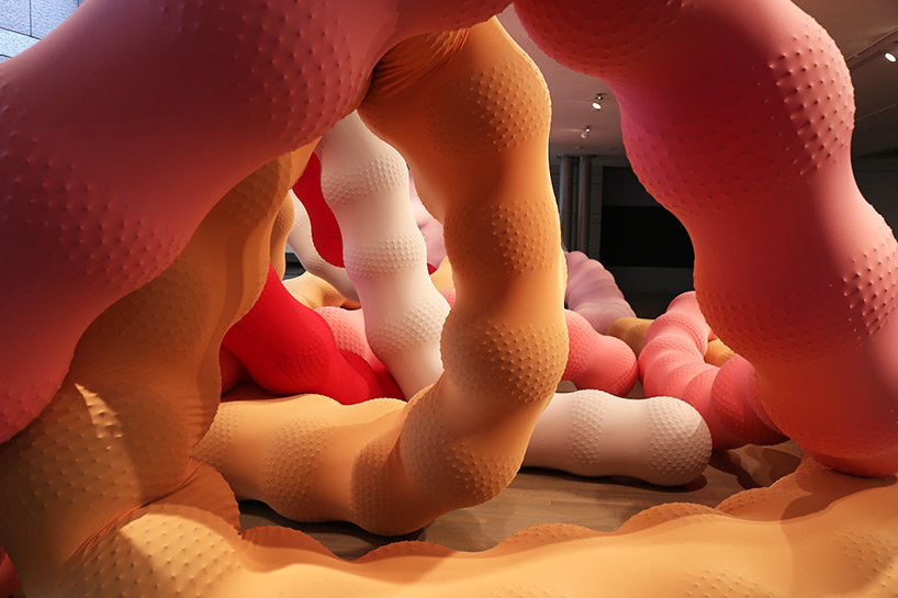 eva fàbregas tangles visitors in a sensory sculptural gut at the yokohama triennale