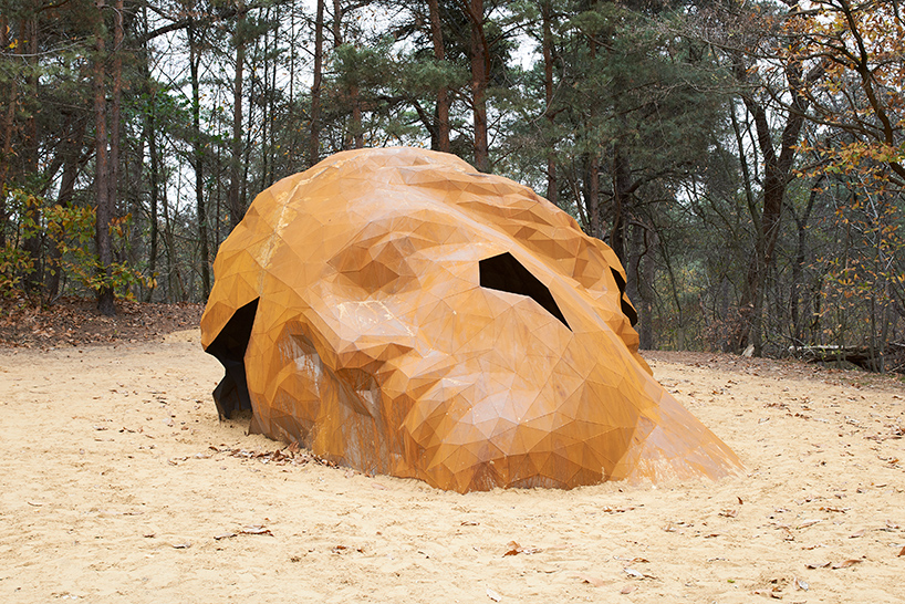 giant sculpture gijs vaerenbergh