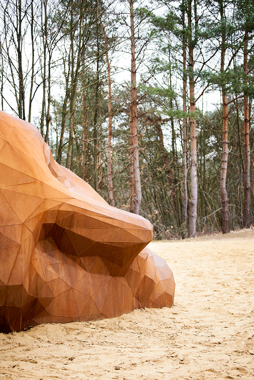 giant sculpture gijs vaerenbergh