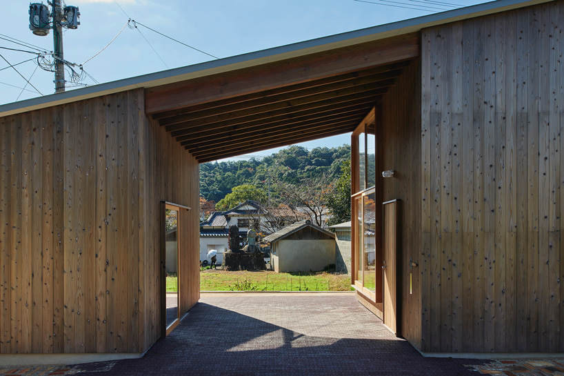 kitorepe architects has created the semi-outdoor space to serve various functions