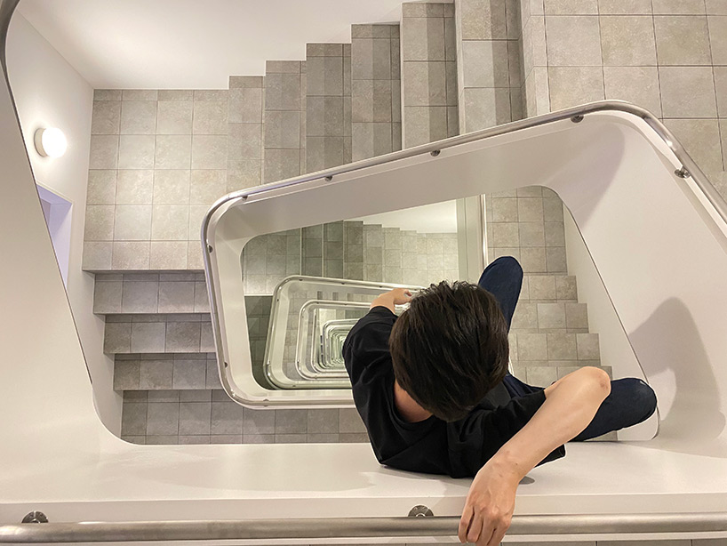 leandro erlich installs infinite staircase at japan s KAMU kanazawa