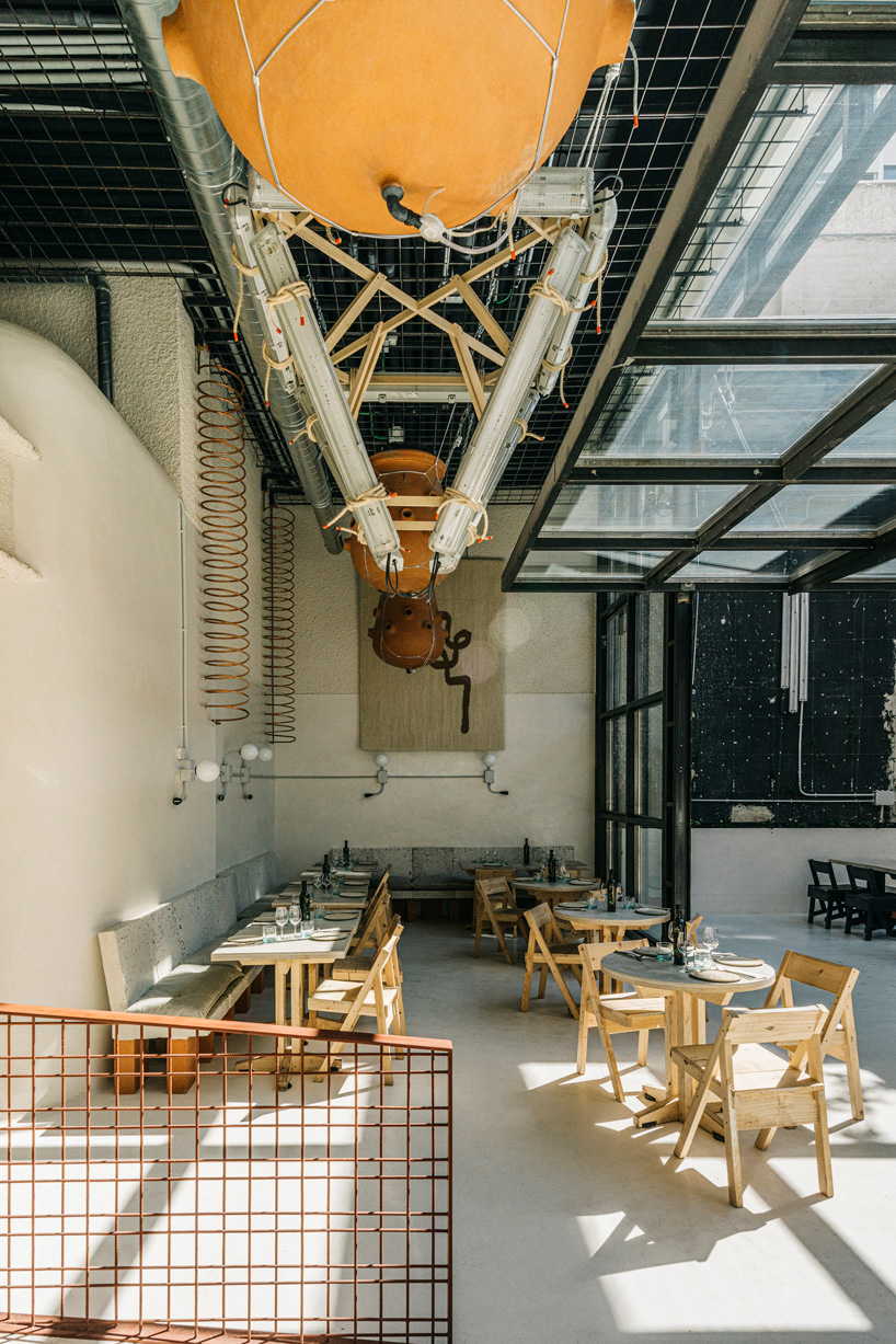 view of the seating arrangements in the patio