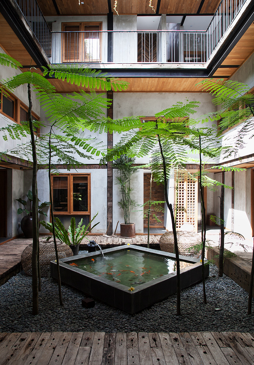 'ruang tekuni' by DDAP architect is a boutique apartment building in bali