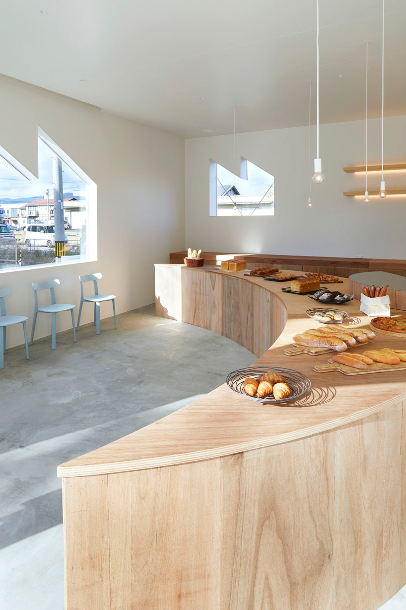 Airhouse Completes Bakery Tsukiakari In Japan With Half Moon Counter