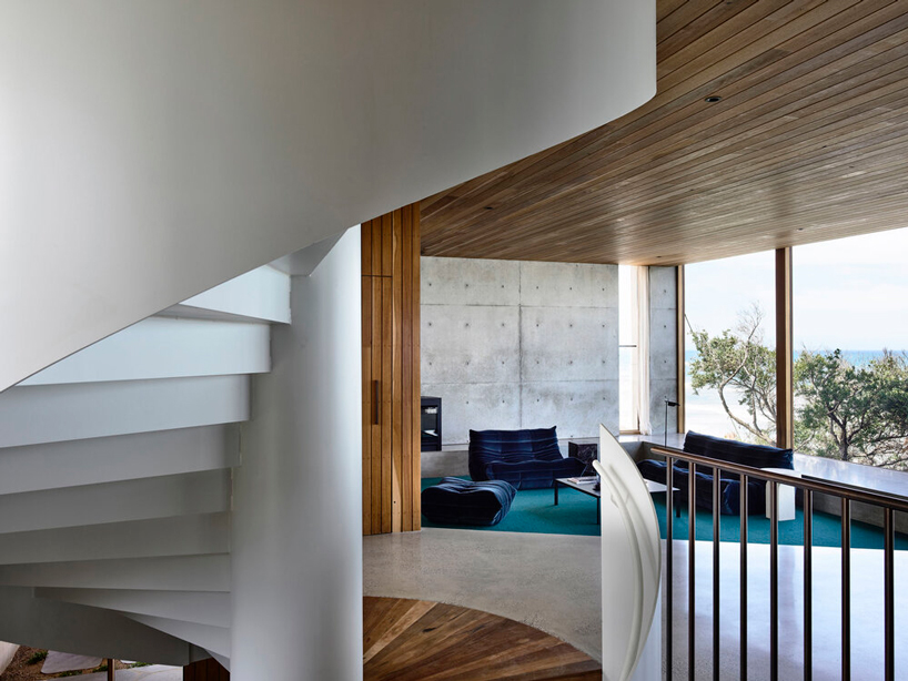 auhaus builds a beachside house around a central courtyard in australia designboom