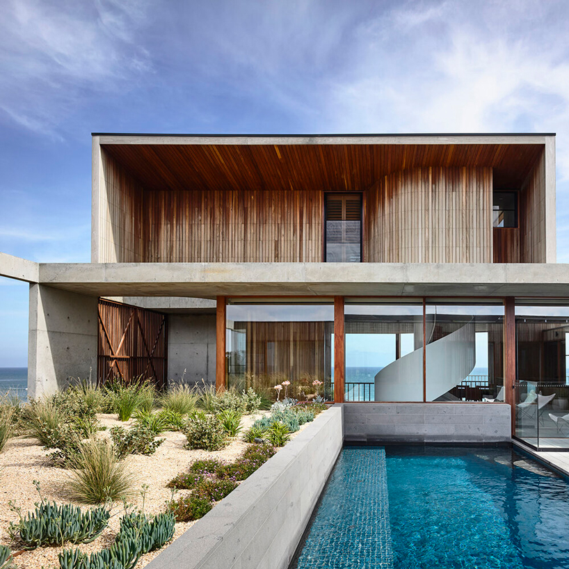 auhaus builds a beachside house around a central courtyard in australia designboom
